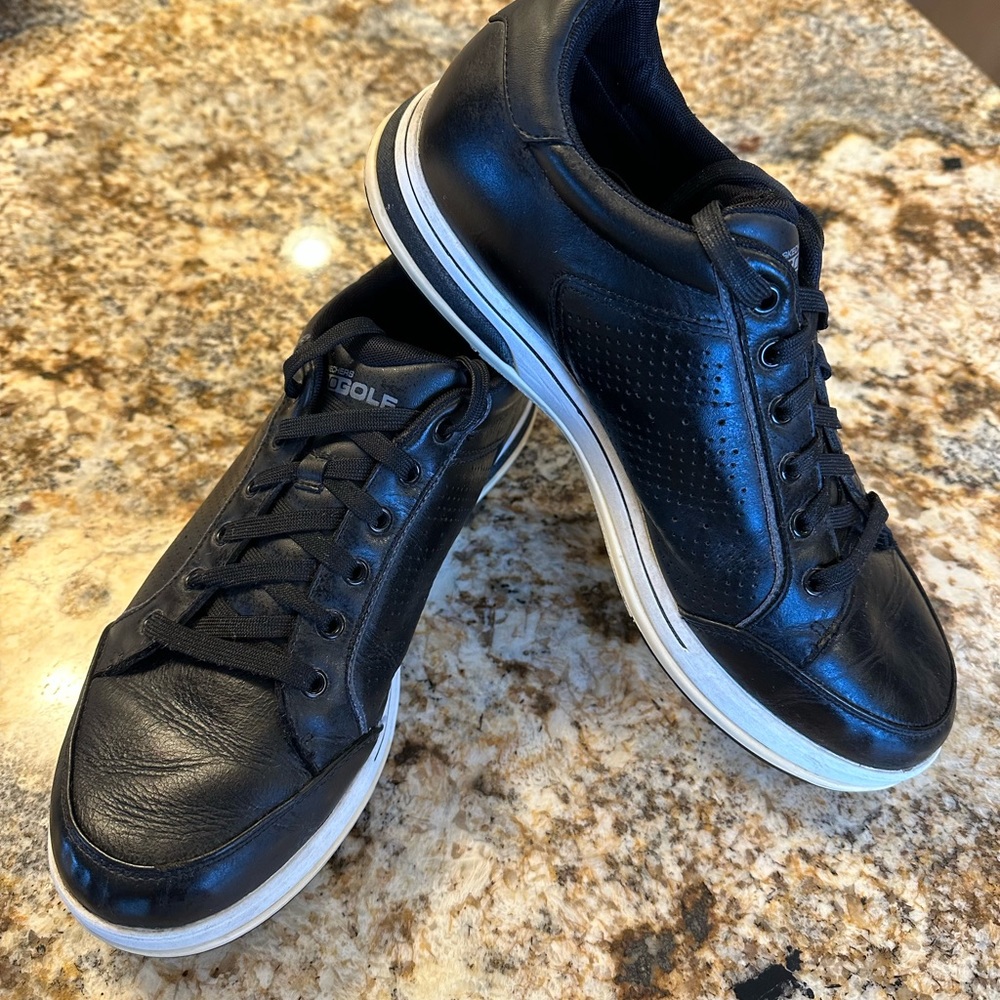 Mens SKECHERS Performance spikeless 
Golf Shoes, size 8